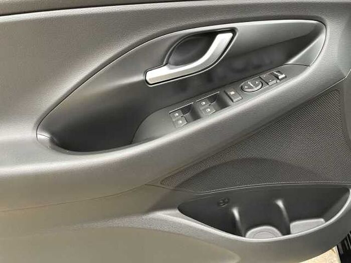 Hyundai i30 1.5 Edition 30 (48V) DCT *NAVI ÜBER CARPLAY!*