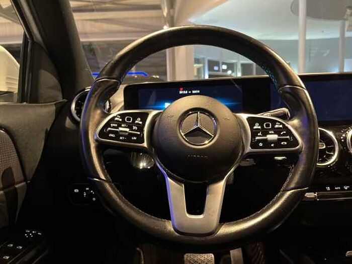 Mercedes-Benz GLA 200 Progressive *AKTIVER PARK-ASSIST! *