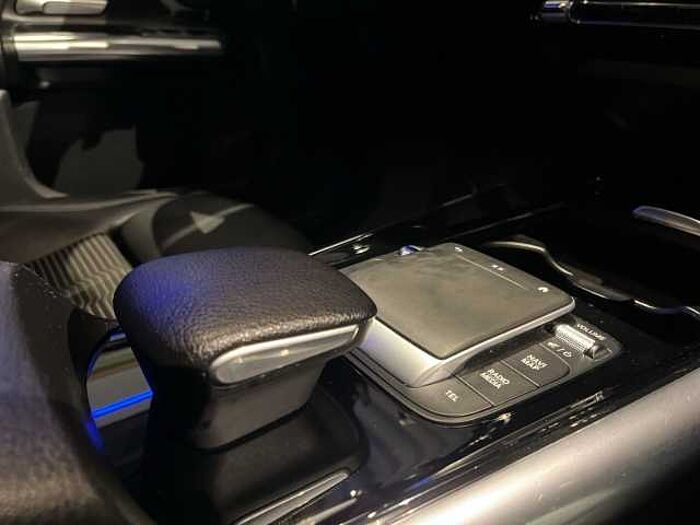 Mercedes-Benz GLA 200 Progressive *AKTIVER PARK-ASSIST! *