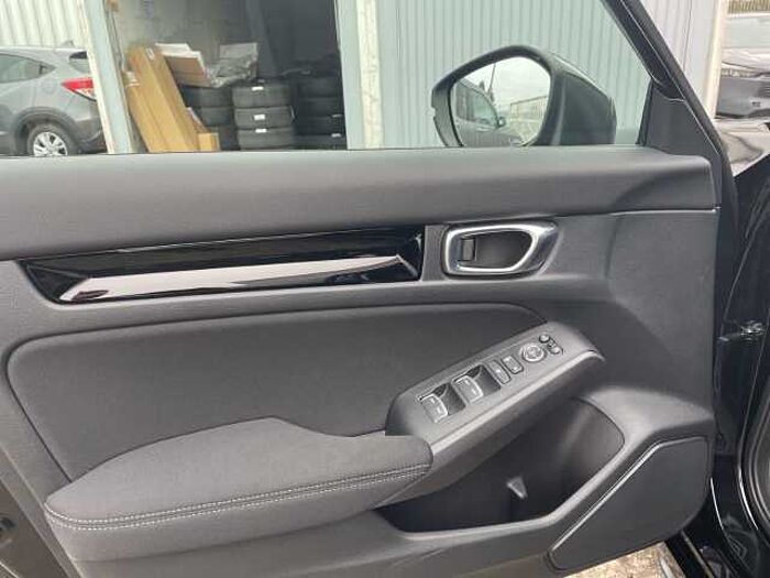 Honda Civic Hybrid 2.0 e: HEV Elegance *CARPLAY*TOTWINKEL*