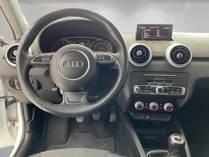 Audi A1 1.0 TSI Sportback Sport *NAVI*PANO & MEHR*