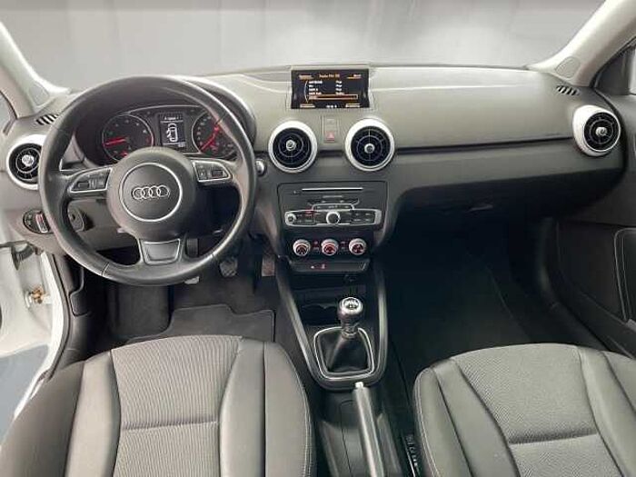 Audi A1 1.0 TSI Sportback Sport *NAVI*PANO & MEHR*