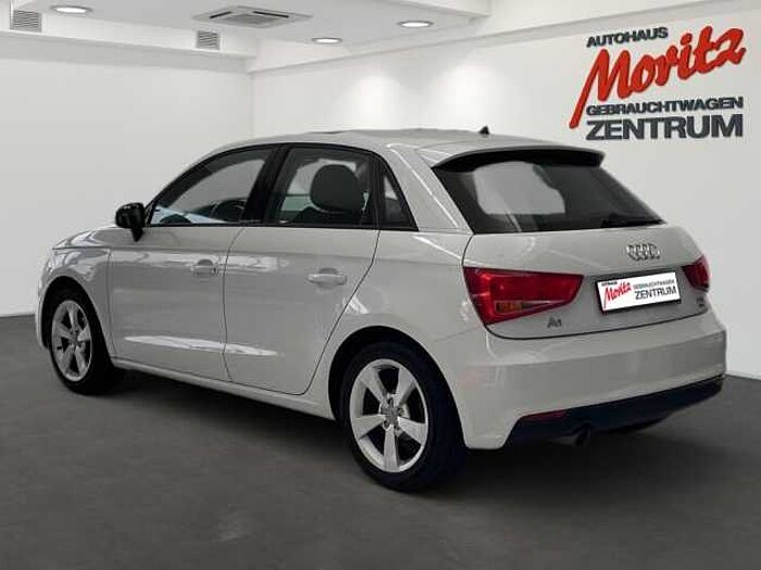 Audi A1 1.0 TSI Sportback Sport *NAVI*PANO & MEHR*