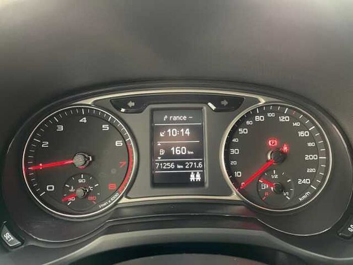 Audi A1 1.0 TSI Sportback Sport *NAVI*PANO & MEHR*
