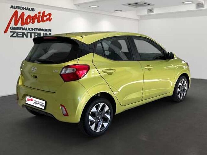 Hyundai i10 1.2 Trend Aut. *NAVI*DAB*CARPLAY! *
