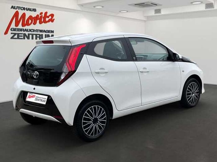 Toyota Aygo 1.0 X-Play Team D *FÜR DIE CITY! *