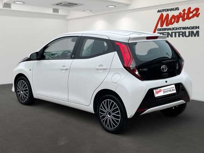 Toyota Aygo 1.0 X-Play Team D *FÜR DIE CITY! *