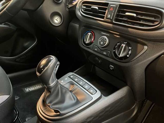 Hyundai i10 1.2 Trend Aut. *LENKRAD HEIZBAR! *