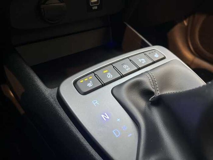 Hyundai i10 1.2 Trend Aut. *LENKRAD HEIZBAR! *