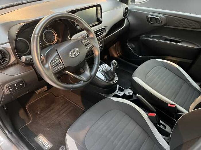 Hyundai i10 1.2 Trend Aut. *LENKRAD HEIZBAR! *