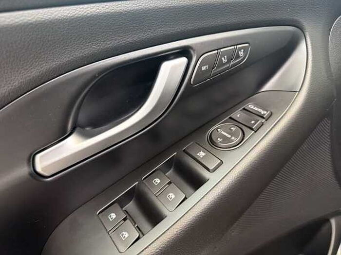 Hyundai i30 Kombi 1.6 CRDi Prime Mild-Hybrid *Vollleder*Memory*UVM!*
