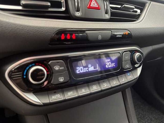 Hyundai i30 Kombi 1.6 CRDi Prime Mild-Hybrid *Vollleder*Memory*UVM!*