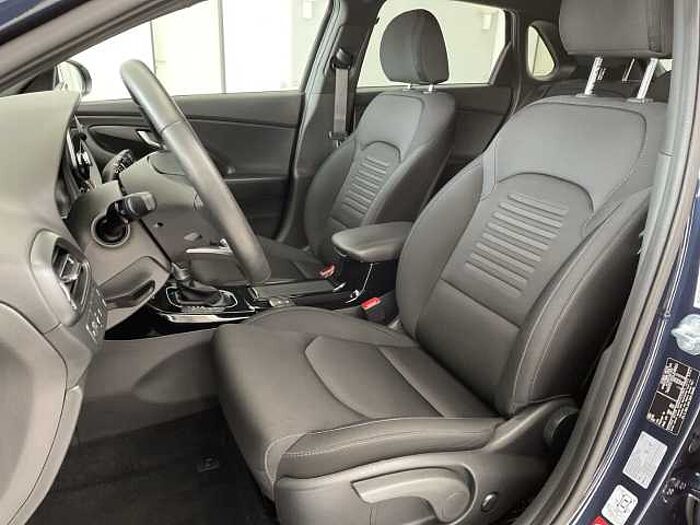 Hyundai i30 1.0 TGDI Advantage DCT *LED SCHEINWERFER*NAVI*