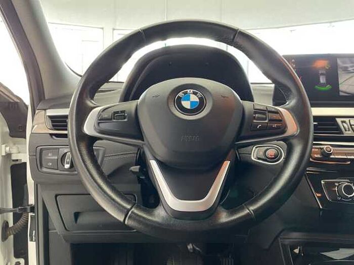 BMW X2 sDrive 18 i *HEAD UP*NAVI PLUS! *