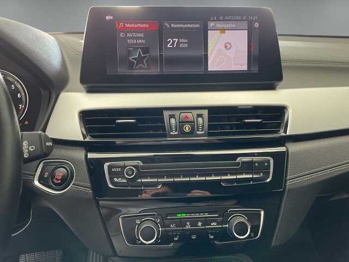 BMW X2 sDrive 18 i *HEAD UP*NAVI PLUS! *