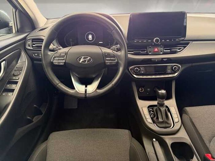 Hyundai i30 1.5 Trend 48V DCT Aut. *NAVIPAKET*AUT*
