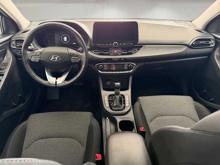 Hyundai i30 1.5 Trend 48V DCT Aut. *NAVIPAKET*AUT*