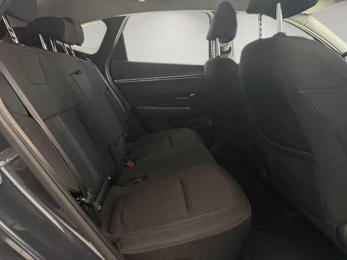 Hyundai TUCSON 1.6 CRDi Select 48V 2WD *AHK*NAVI*LED PAKET*