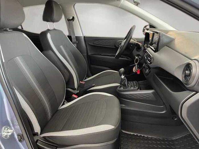 Hyundai i10 1.0 Trend *NAVI ÜBER CARPLAY! *