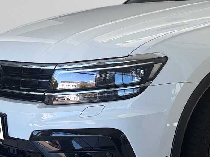 Volkswagen Tiguan 2.0 TFSI Highline 4Motion *R LINE BLACK PAKET!*