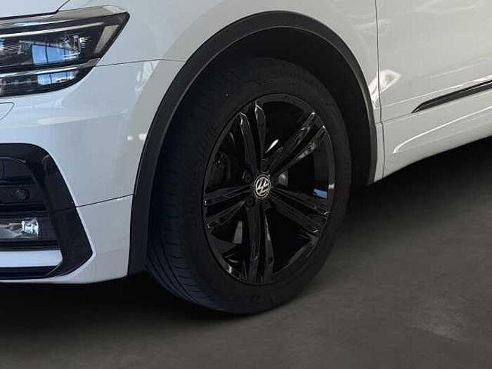 Volkswagen Tiguan 2.0 TFSI Highline 4Motion *R LINE BLACK PAKET!*
