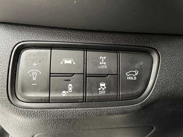 Hyundai SANTA FE 2.2 CRDi Premium 4WD *ASSISTENZPAKET*