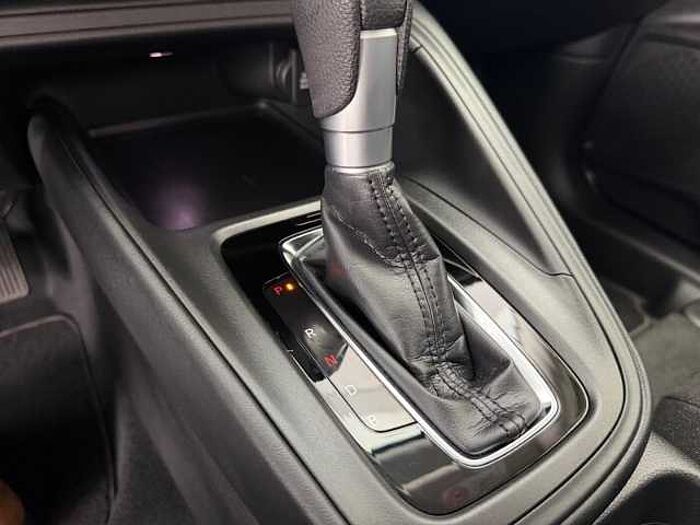 Honda HR-V 1.5 i-MMD Elegance *MIT ALLWETTER!*