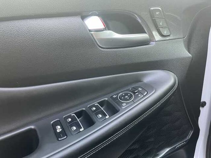 Hyundai SANTA FE 1.6 TGDI Prime Plug-In Hybrid 4WD *MIT PANODACH! *