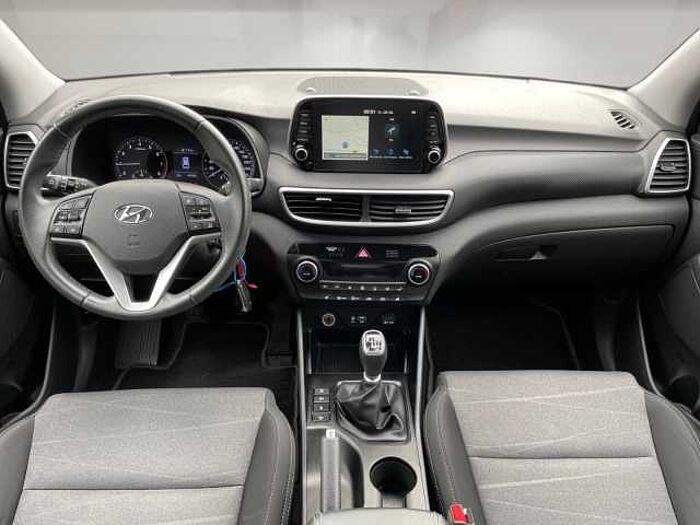 Hyundai TUCSON 1.6 TGDI Trend 2WD *NAVI*CARPLAY! *