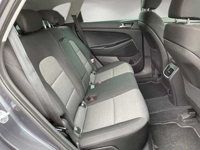 Hyundai TUCSON 1.6 TGDI Trend 2WD *NAVI*CARPLAY! *
