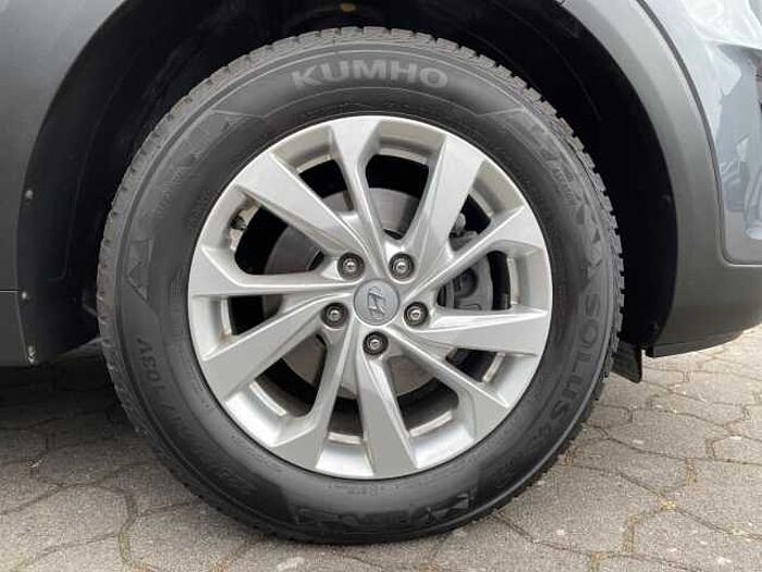 Hyundai TUCSON 1.6 TGDI Trend 2WD *NAVI*CARPLAY! *