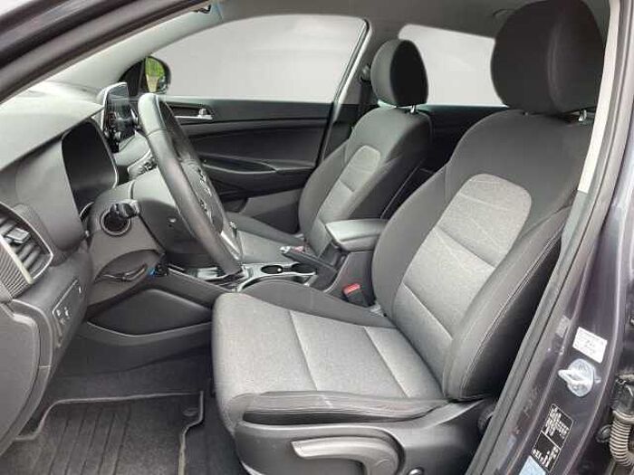 Hyundai TUCSON 1.6 TGDI Trend 2WD *NAVI*CARPLAY! *
