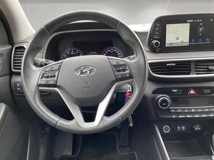 Hyundai TUCSON 1.6 TGDI Trend 2WD *NAVI*CARPLAY! *