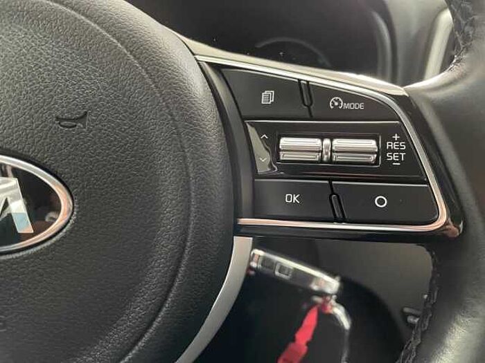 Kia Sportage 1.6 Vision 2WD Aut. *NAVI*CARPLAY*