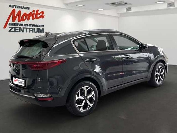 Kia Sportage 1.6 Vision 2WD Aut. *NAVI*CARPLAY*