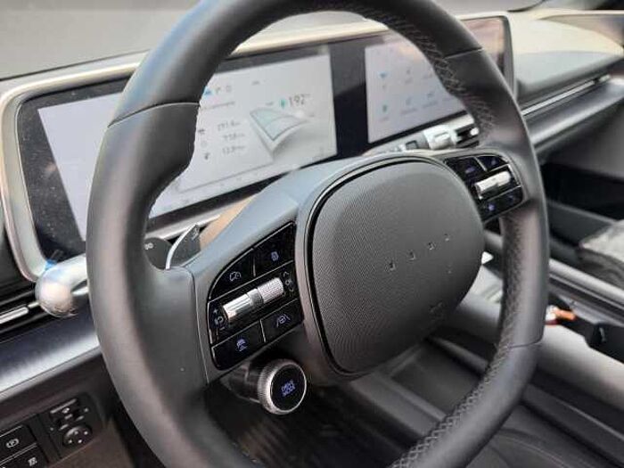 Hyundai IONIQ 6 Dynamiq Elektro 77,4 kWh RWD *IN KÜRZE VERFÜGBAR*
