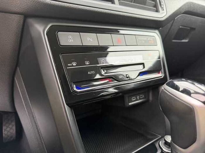 Volkswagen T-Cross 1.5 TSI Life DSG *NAVI*AUT*DAB & MEHR*