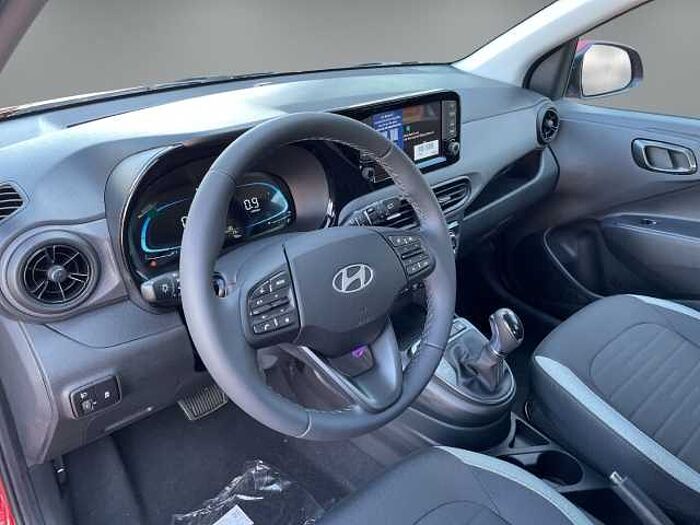 Hyundai i10 1.0 Trend Aut. *MIT WENIG KM! *