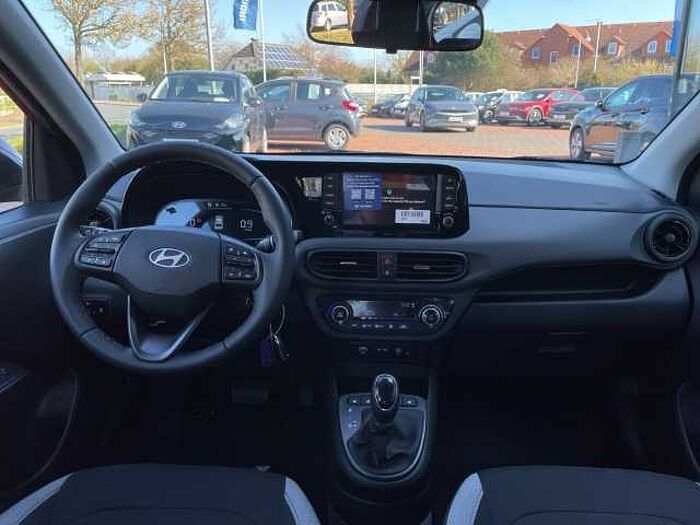 Hyundai i10 1.0 Trend Aut. *MIT WENIG KM! *