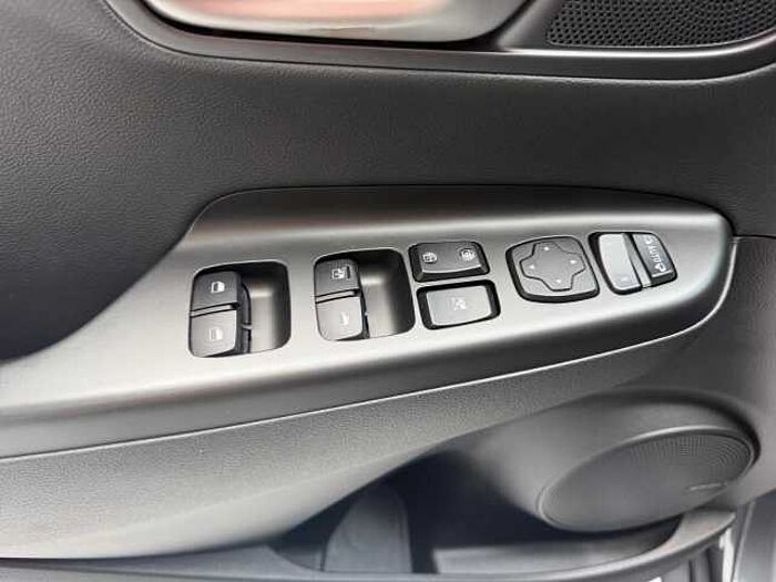 Hyundai KONA 1.6 T-GDI Premium 2WD *KLIMASITZE! *