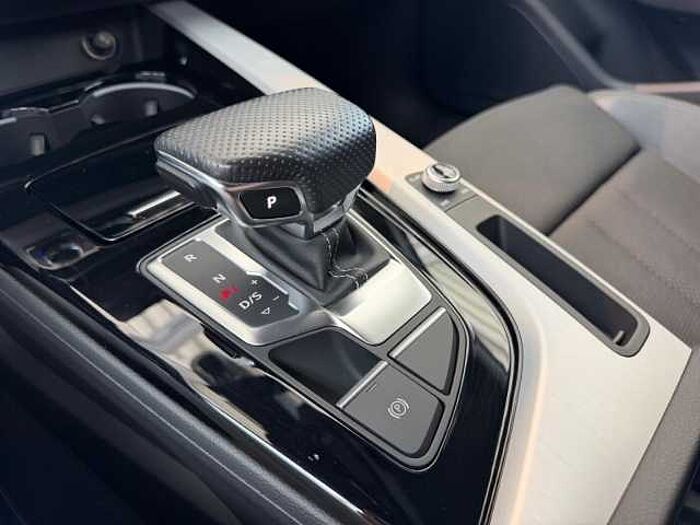 Audi A4 Avant 40 TDI quattro S line *MMI*ACC*Ambiente*UVM!*