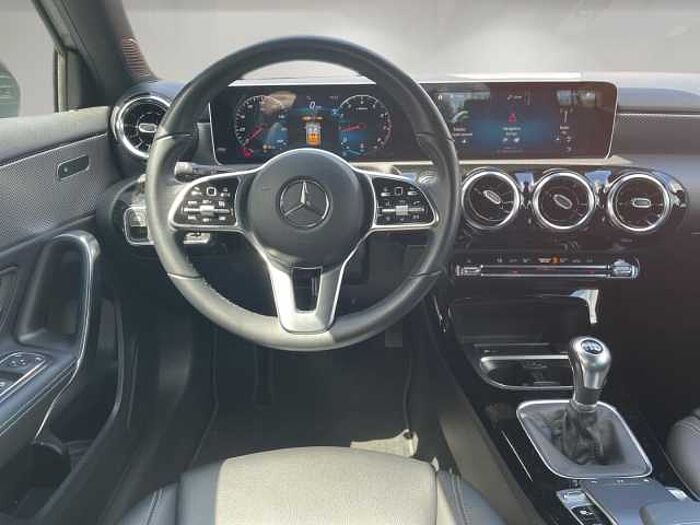 Mercedes-Benz A 200 Progressive NaviPremium Ativer Parkass.