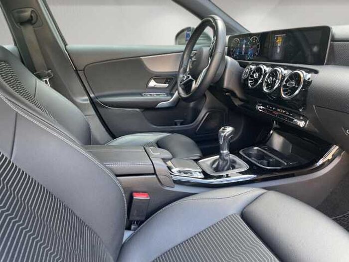 Mercedes-Benz A 200 Progressive NaviPremium Ativer Parkass.
