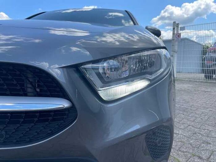 Mercedes-Benz A 200 Progressive NaviPremium Ativer Parkass.