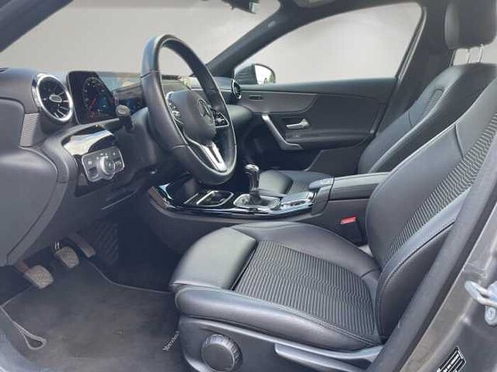 Mercedes-Benz A 200 Progressive NaviPremium Ativer Parkass.