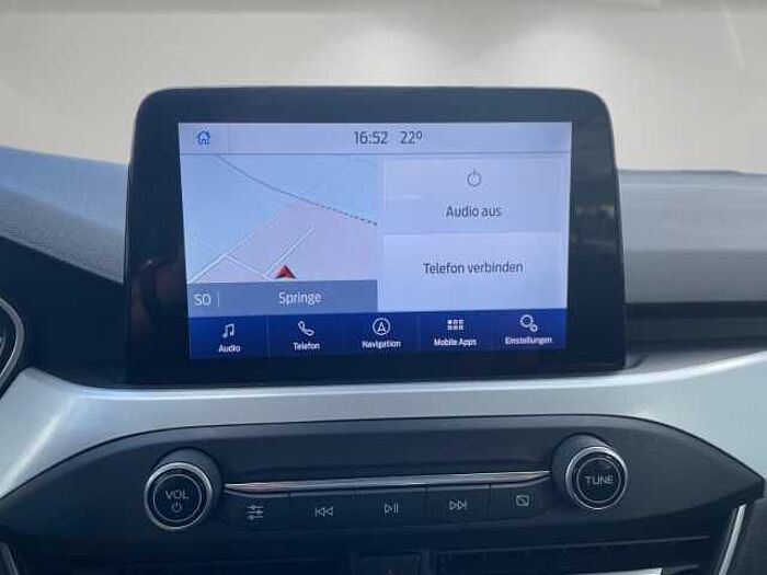 Ford Focus Turnier Cool&Connect AHK Winterräder Navi LED SHZ LenkradHZG