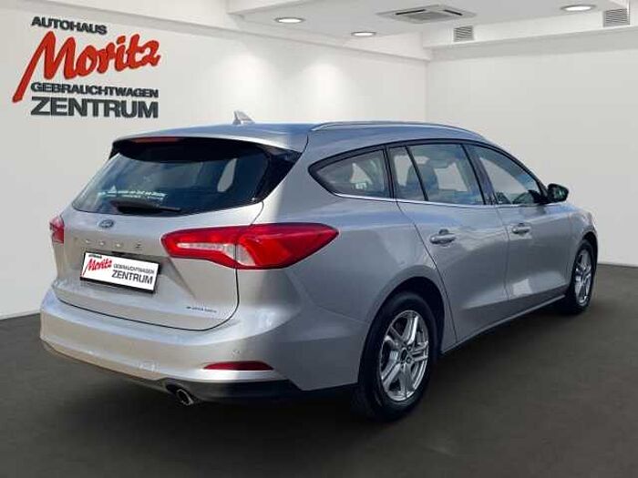 Ford Focus Turnier Cool&Connect AHK Winterräder Navi LED SHZ LenkradHZG