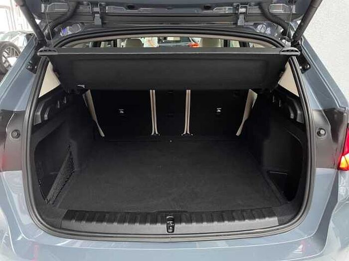 BMW X1 sDrive 18 i Park-Assistent Navi Leder 360° Kamera