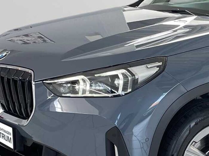 BMW X1 sDrive 18 i Park-Assistent Navi Leder 360° Kamera