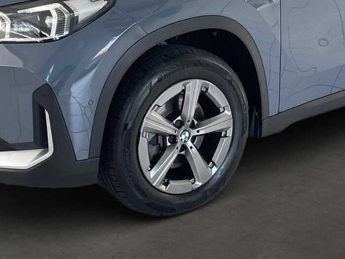 BMW X1 sDrive 18 i Park-Assistent Navi Leder 360° Kamera